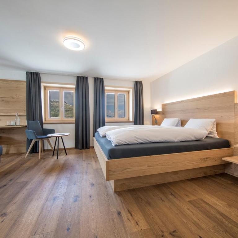 Hotel Grimsel Passhöhe - Familiensuite - 4