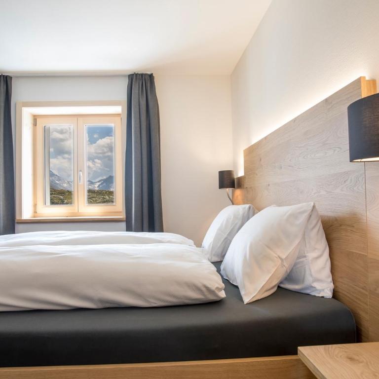 Hotel Grimsel Passhöhe - Deluxe Vierbettzimmer - 12