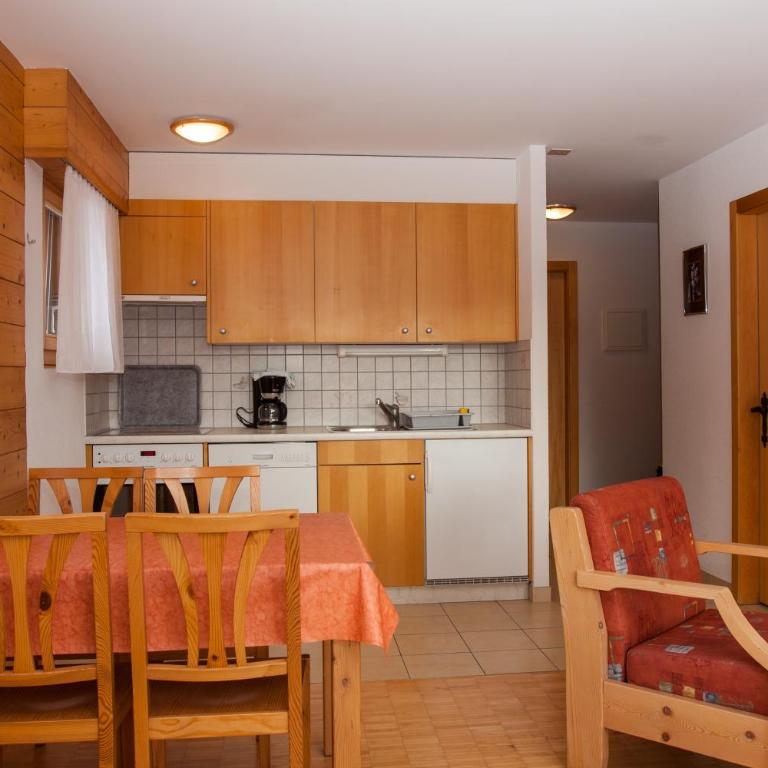Hôtel Les Bains d'Ovronnaz - Apartment mit Frühstück - 2