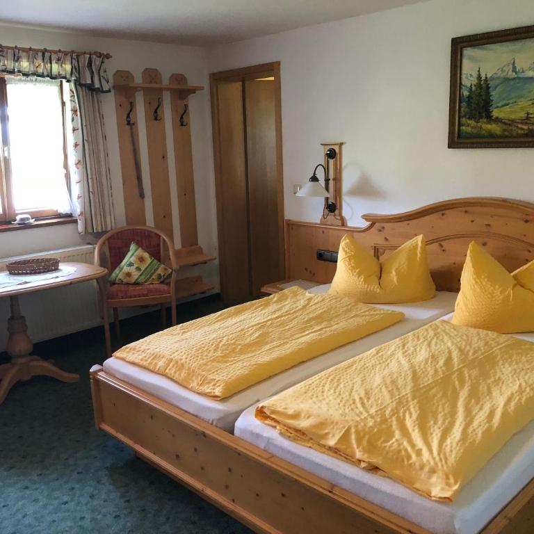 Gästehaus Marianndl - Doppelzimmer mit Balkon - 17