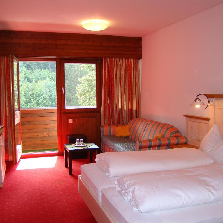 Hotel Neuwirt - Familienzimmer mit Balkon - 4