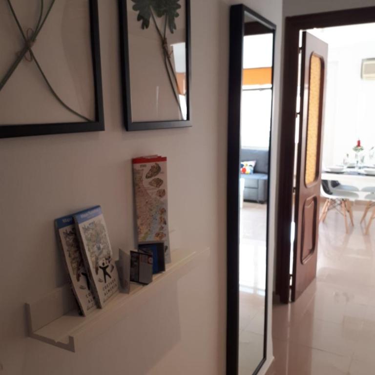 La casa de Blanca. Coqueto piso céntrico y cerca de todo - Apartamento - 6