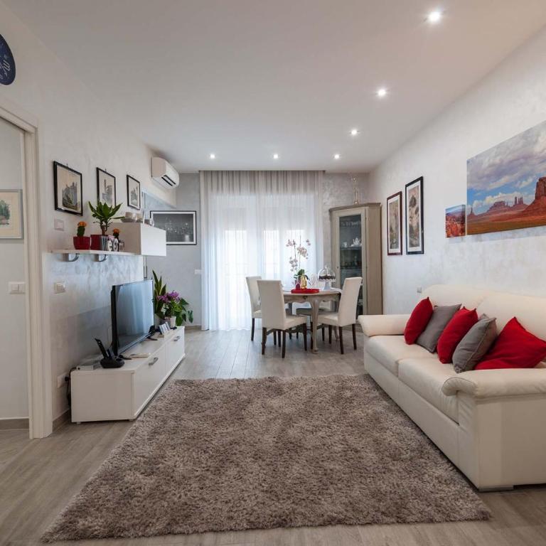 M&M House - Appartamento con 2 Camere da Letto - 1