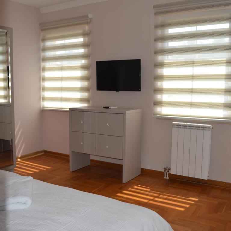 Hotel Drina Premium - Dvokrevetna Soba sa Bračnim Krevetom - 4