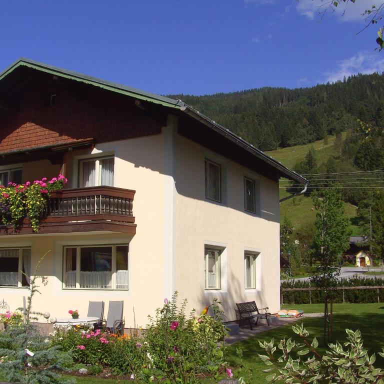 Ferienhaus Försterlisl - direkt beim Skilift - Chalet - 2