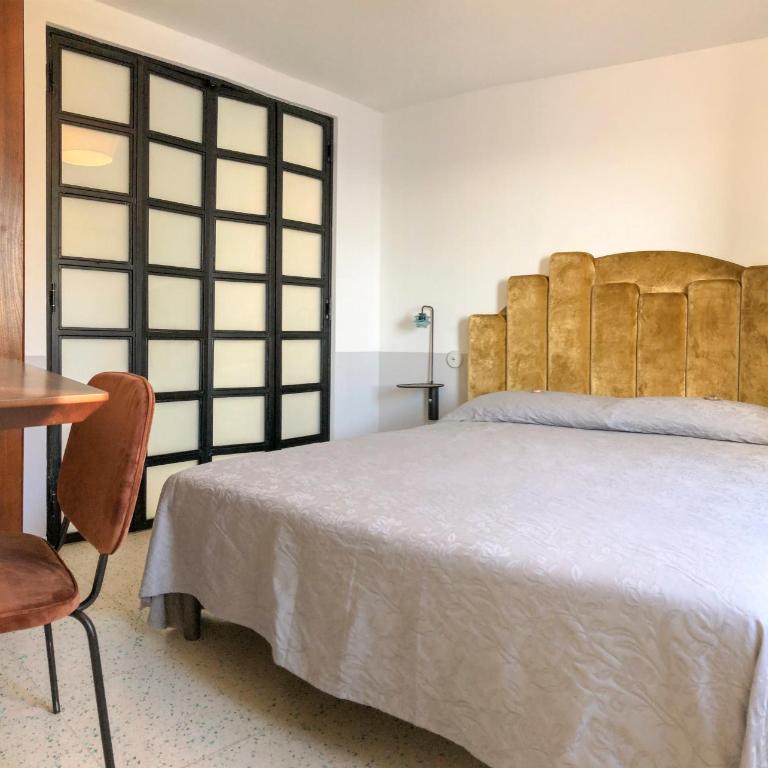 Agave Room Rental - Habitación Doble Deluxe con balcón y vistas al mar - 3