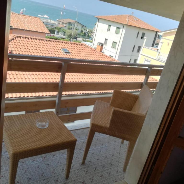 Hotel Michela - Camera Quadrupla con Balcone - 2