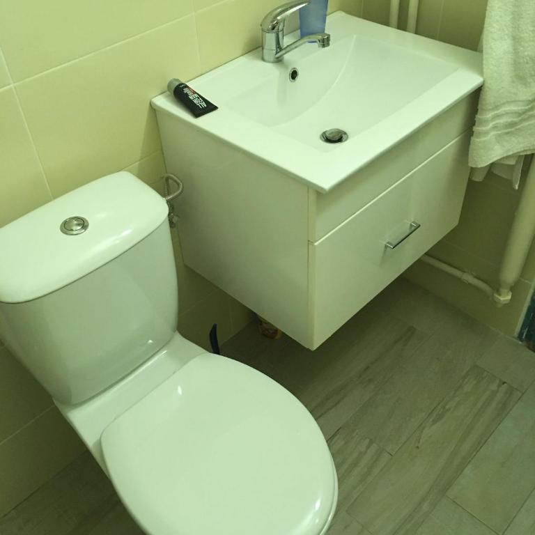 Azzurro Studio Apartment - Apartment - 18