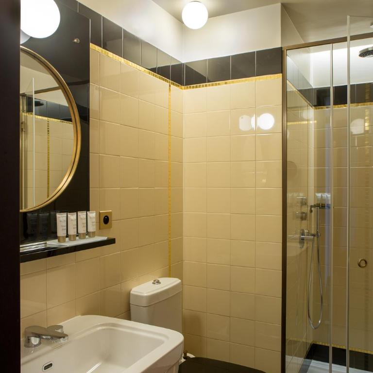 Hôtel du Rond-point des Champs-Élysées - Esprit de France - Chambre Double Classique - 4
