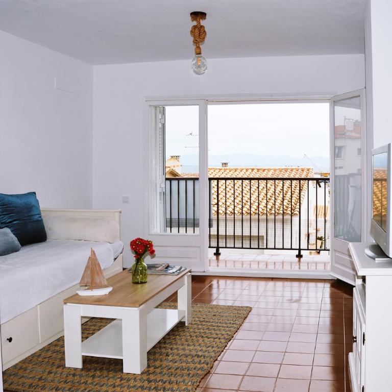 Coco Apt renovated and with seaview - Apartamento - 13
