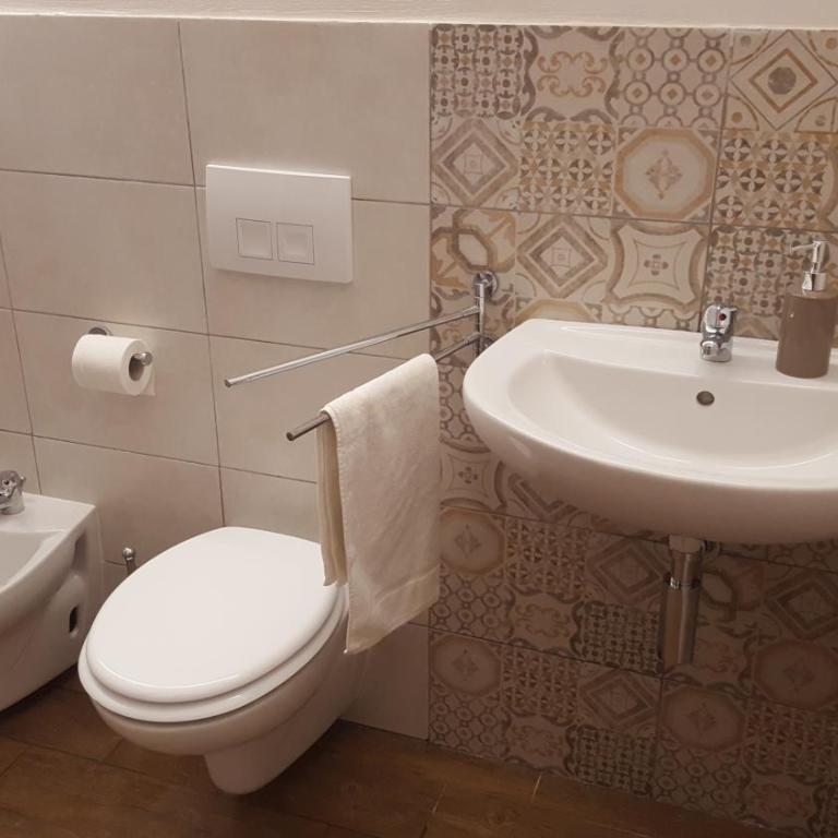 A Quattro di Mazze - Camera Quadrupla con Bagno Privato - 10