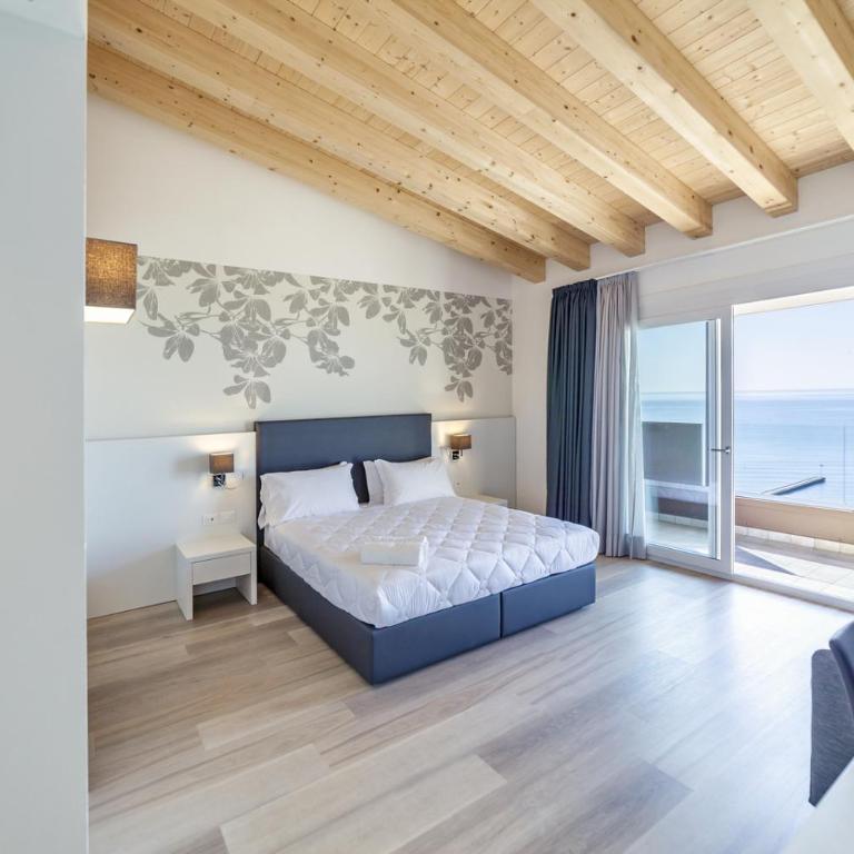 Hotel Columbia & Ninfea - Suite Deluxe con Vista Mare - 3