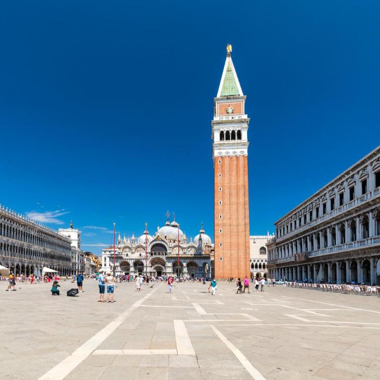 San Polo Near Rialto Fish Market - Deluxe Apartment - 19