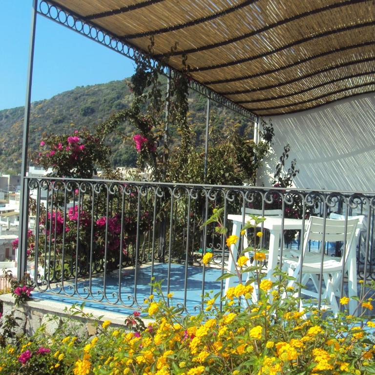 Oltremare Residence Hotel - Two-Bedroom Apartment with Sea View - 6