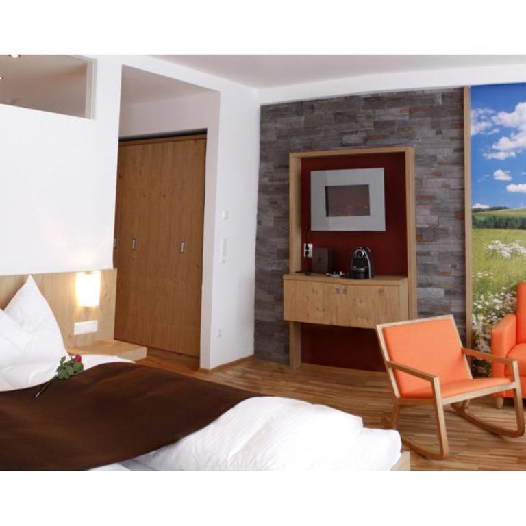 Almfrieden Hotel & Romantikchalet - Deluxe Doppelzimmer mit Dusche - 5