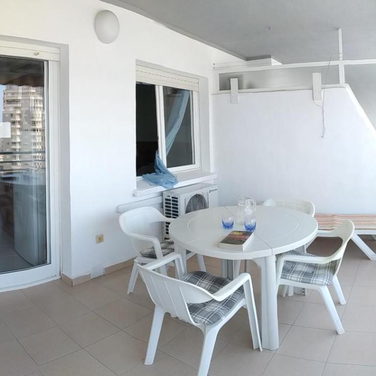 Apartamentos Esmeralda 2 - Apartamento de 1 dormitorio con vistas al mar - 10