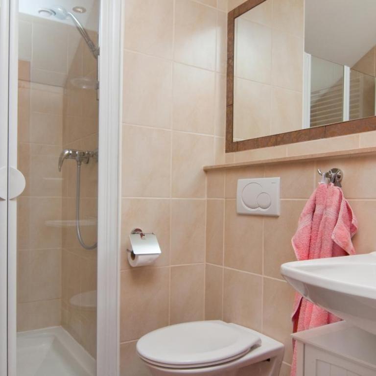 Pension Piovesan - Doppelzimmer mit Balkon - 8