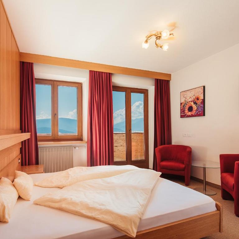 Pension Wiesenrain - Doppelzimmer mit Bergblick - 4