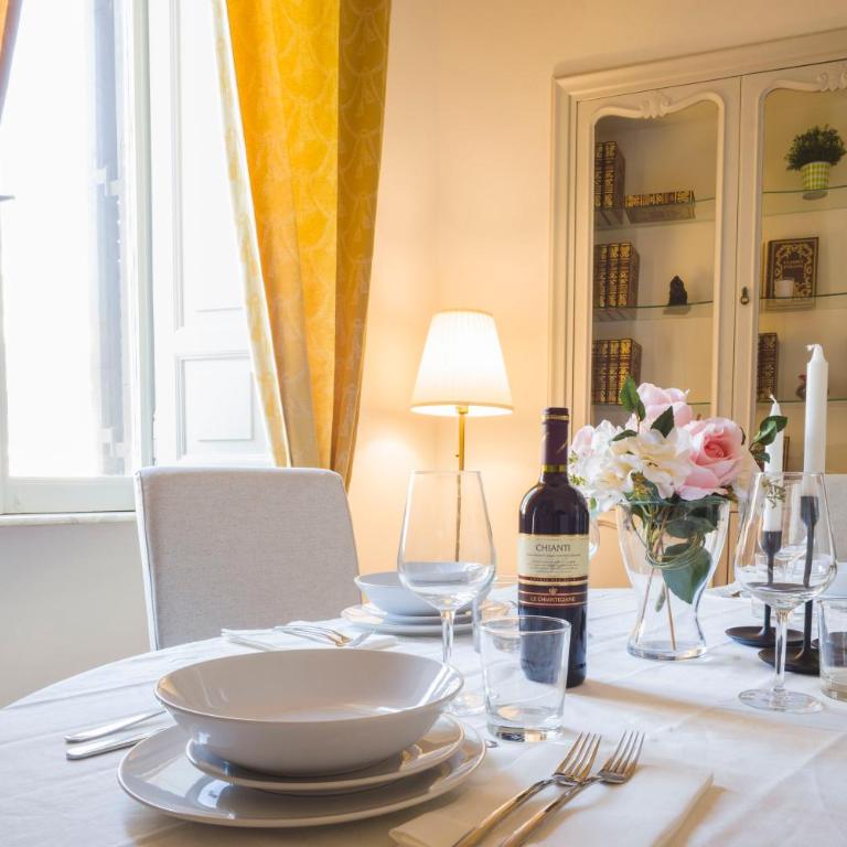 Leonardo Suite Navona - Three-Bedroom Apartment - 11