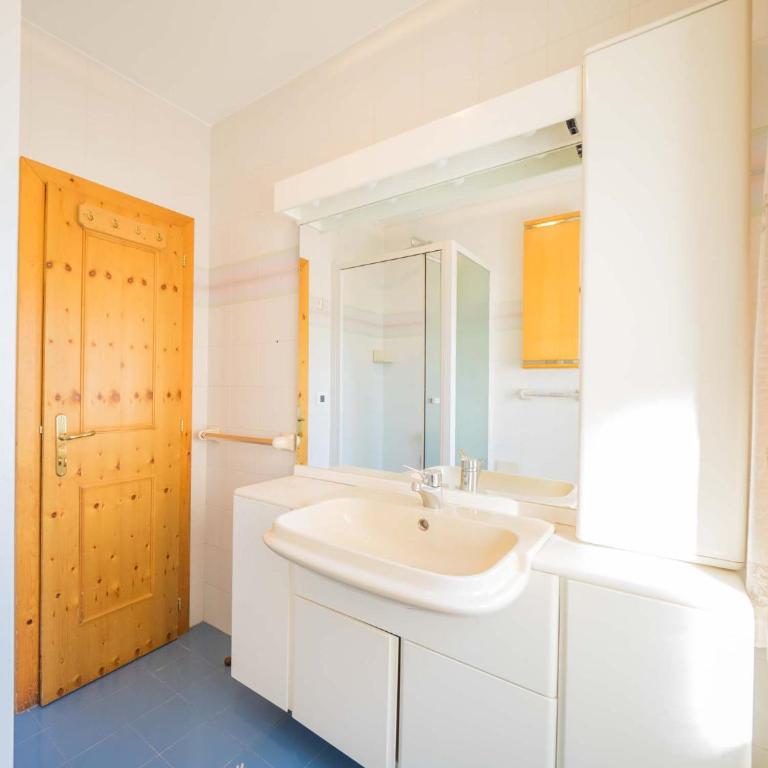 Maison Ostaria MyHolidayLivigno - Appartamento con 3 Camere da Letto - 5