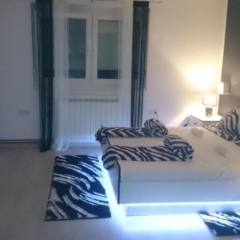 Center Una Apartment - Deluxe Apartment - 17