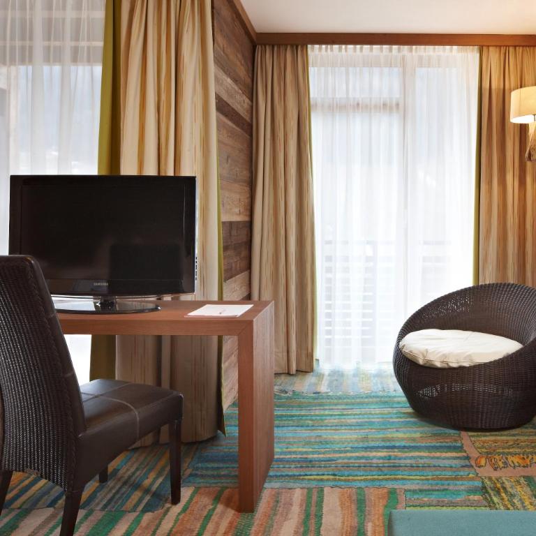 Hotel Salzburger Hof Leogang - Deluxe Doppelzimmer mit Balkon - 1