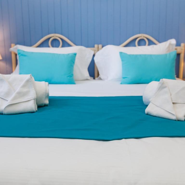Hôtel Les Liserons de Mougins - Dreibettzimmer (2 Erwachsene + 1 Kind) - 2