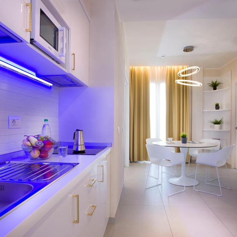 White Suite & Apartments - Appartamento Attico - 41