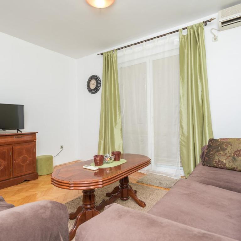 Apartments Vanja - One-Bedroom Apartment - 8