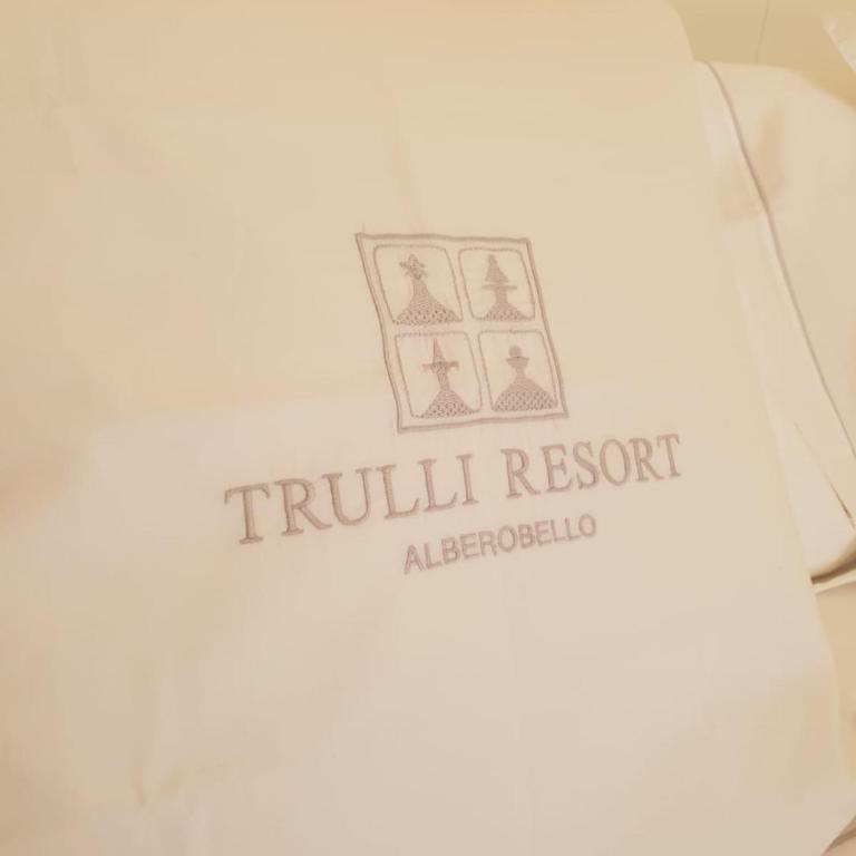 Trulli Resort - Suite King con Vista Piscina - 8