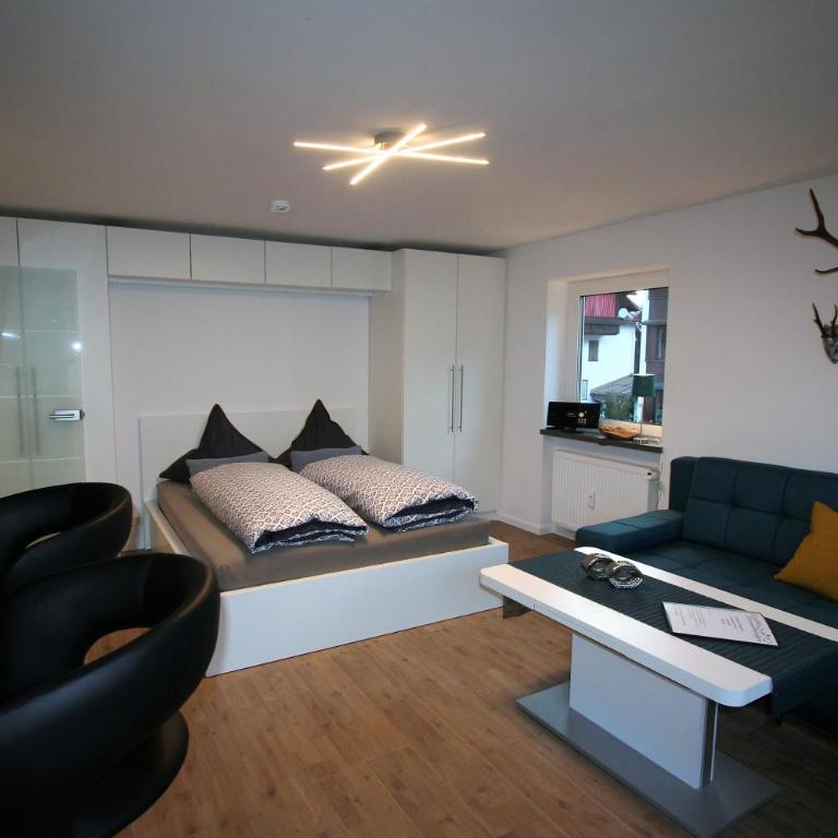 Alpenflair Ferienwohnungen Whg 106 - Apartment - 14