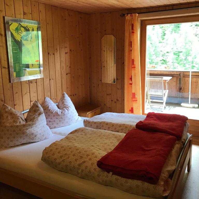 Berghaus Außergschlöß - Doppelzimmer mit Bergblick - 2