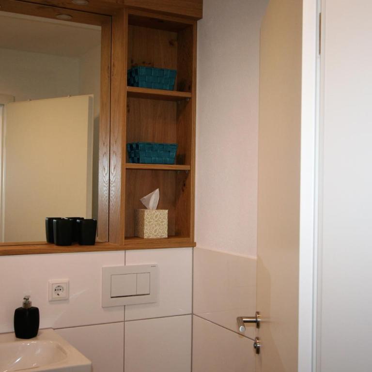 Alpenflair Ferienwohnungen Whg 106 - Apartment - 9