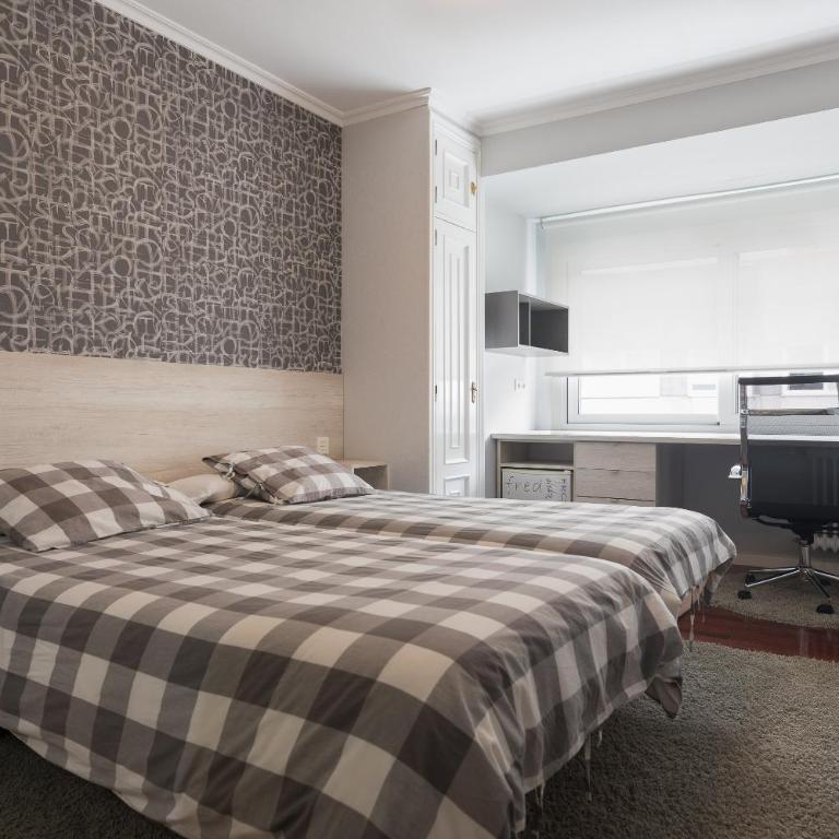 Pension Residencia F&F - Habitación Doble - 2 camas - 5