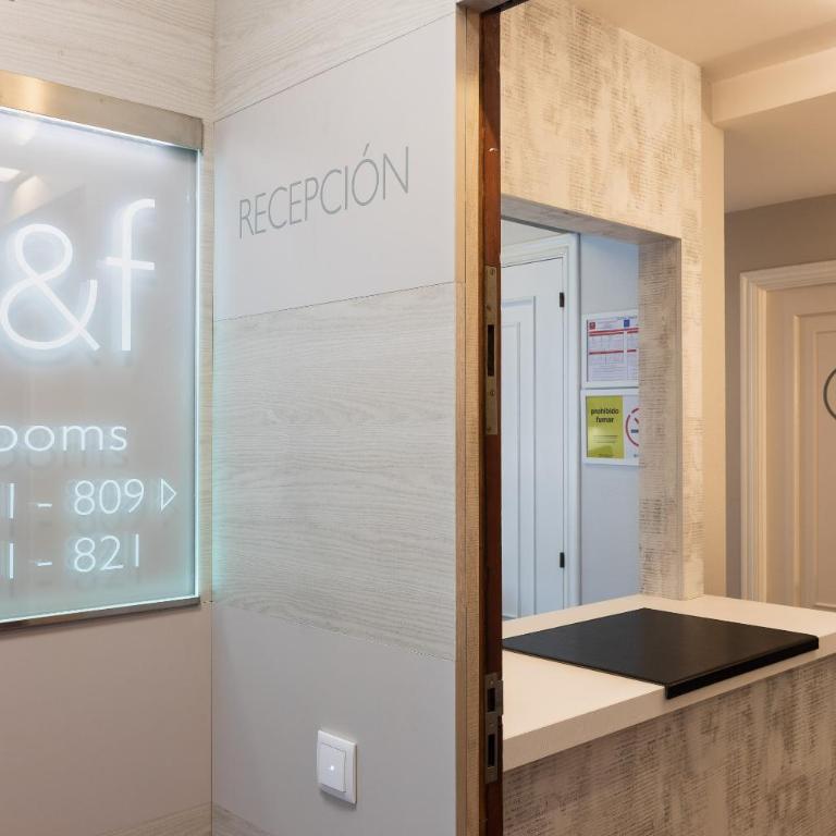 Pension Residencia F&F - Habitación Doble Estándar - 1