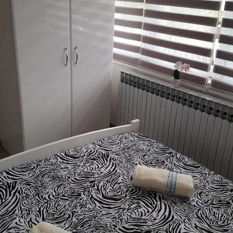 Apartmani ELEGANCE Tuzla - Apartman sa 3 Spavaće Sobe - 2