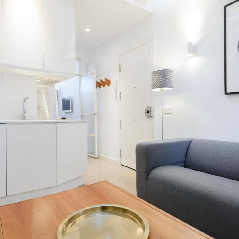 Reina Sofía - Buhardilas con encanto, AC - Apartment - 3