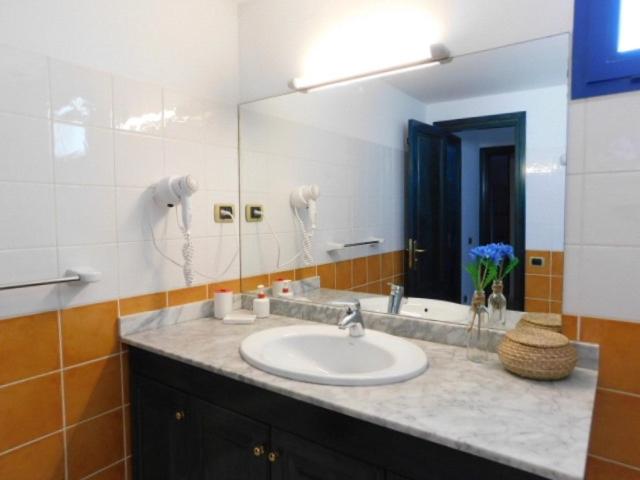 Las Moreras Playa Blanca - Two-Bedroom House - 4