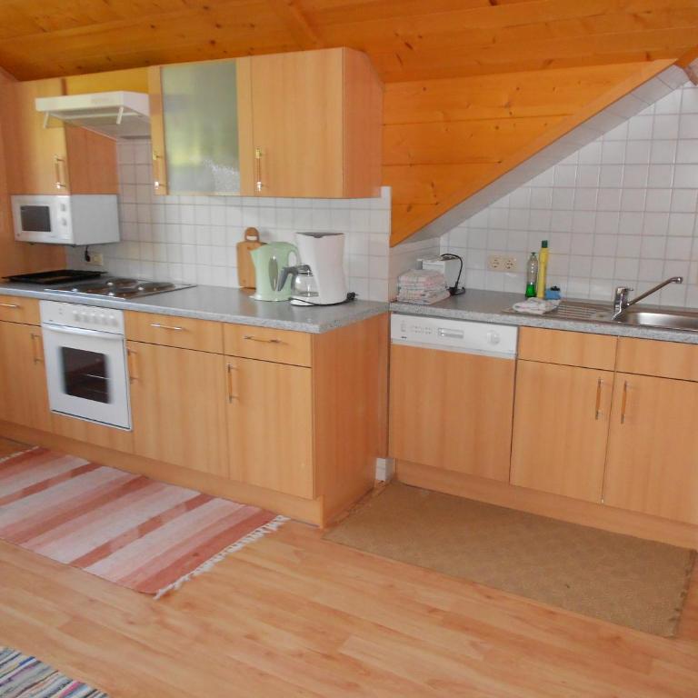 Ferienwohnung Schmiedbauer - Two-Bedroom Apartment - 8
