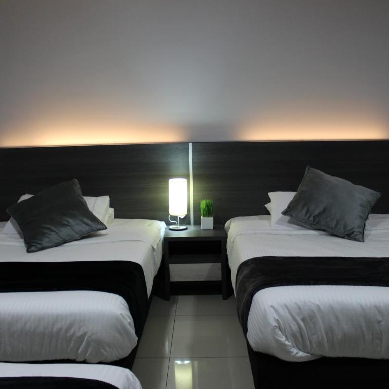 Hotel Doral Inn - Habitación Doble - 11