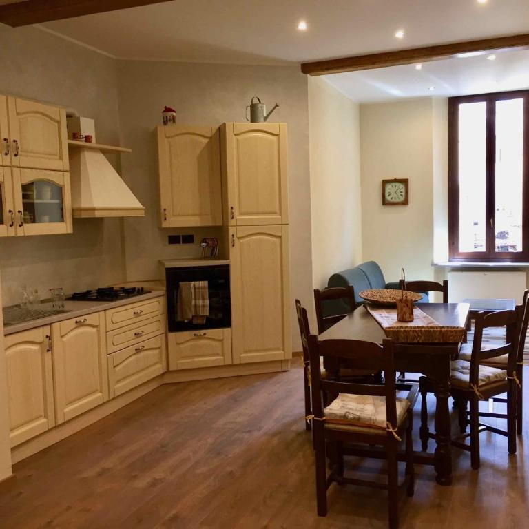 Lovely Apartments Barra di ferro centro Storico Cuneo - One-Bedroom Apartment with View - 1