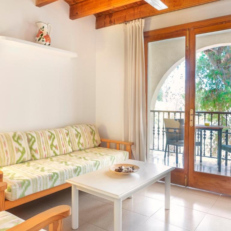 Es Baulo Petit Hotel - Romantic Special Offer - 4