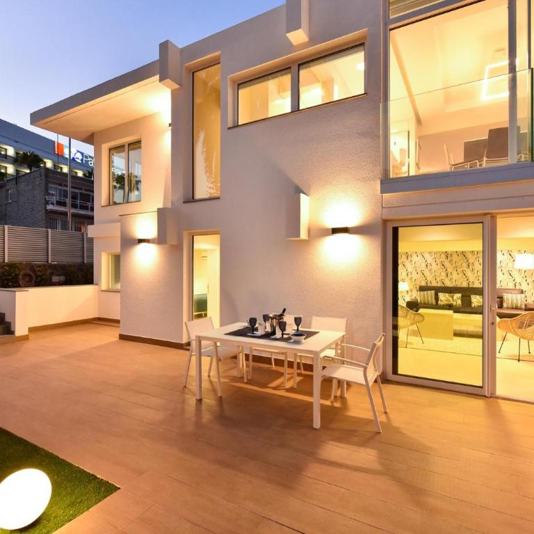 Blue Ocean by VillaGranCanaria - Villa - 39
