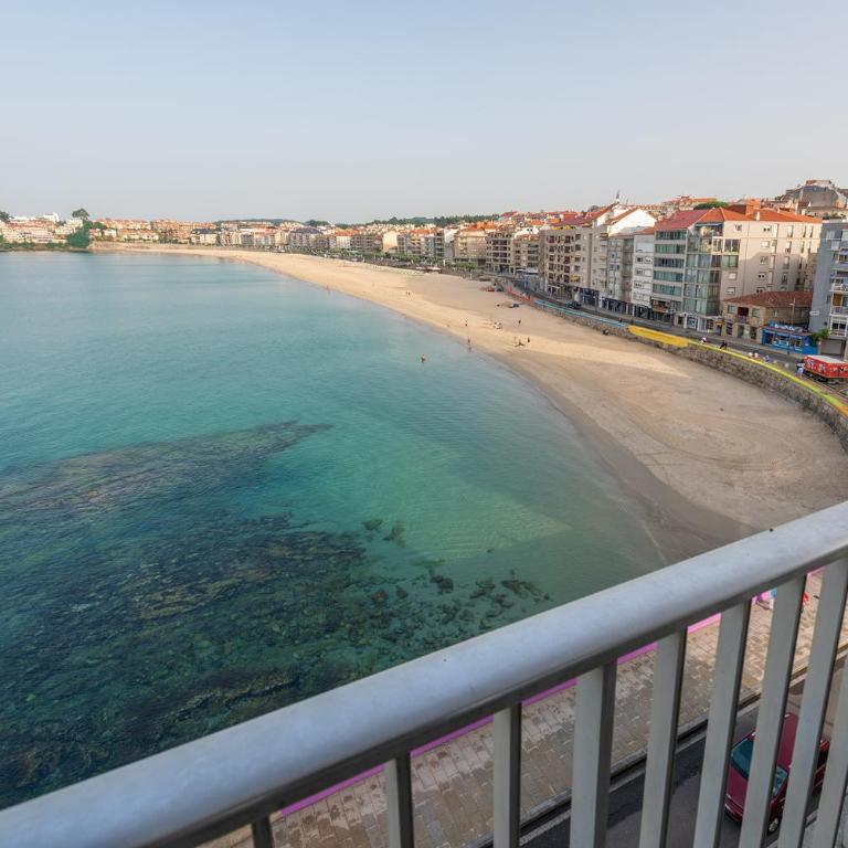 Hotel Minso - Habitación Doble Deluxe con balcón y vistas al mar - 15