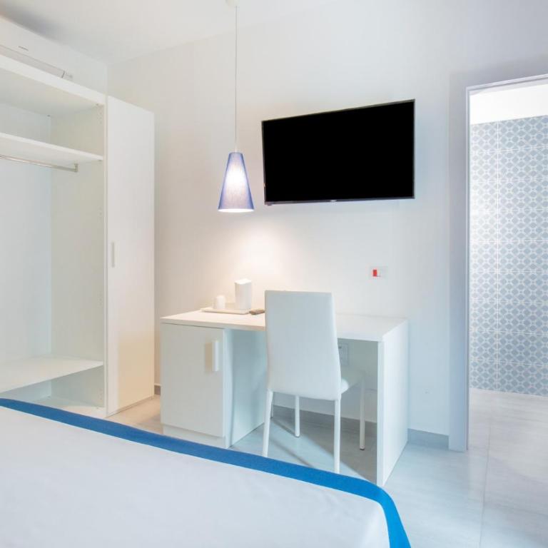 Il Siculo - Double Room with Balcony - 6