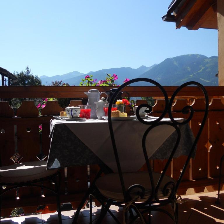 Hotel Garnì Salvanel - Doppel-/Zweibettzimmer mit Balkon - 5