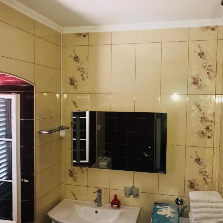 Villa Miramare , Dobrota seafront - Apartment with Terrace - 14