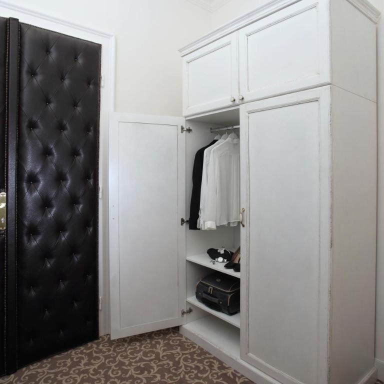 Booking Rooms - Superior Triple Room - 8