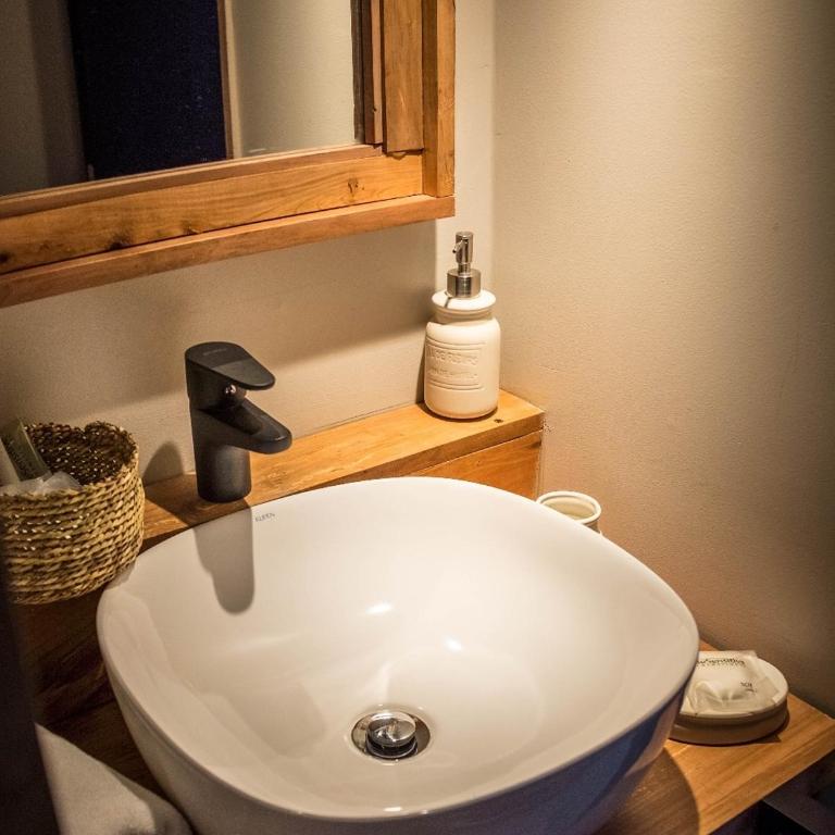 Hostal Boutique Factoria Patagonia - Double Room with Private Bathroom - 4