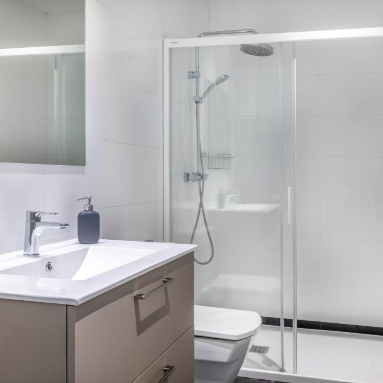Slow Suites Chueca - Apartamento Deluxe 2 Dormitorios - 8